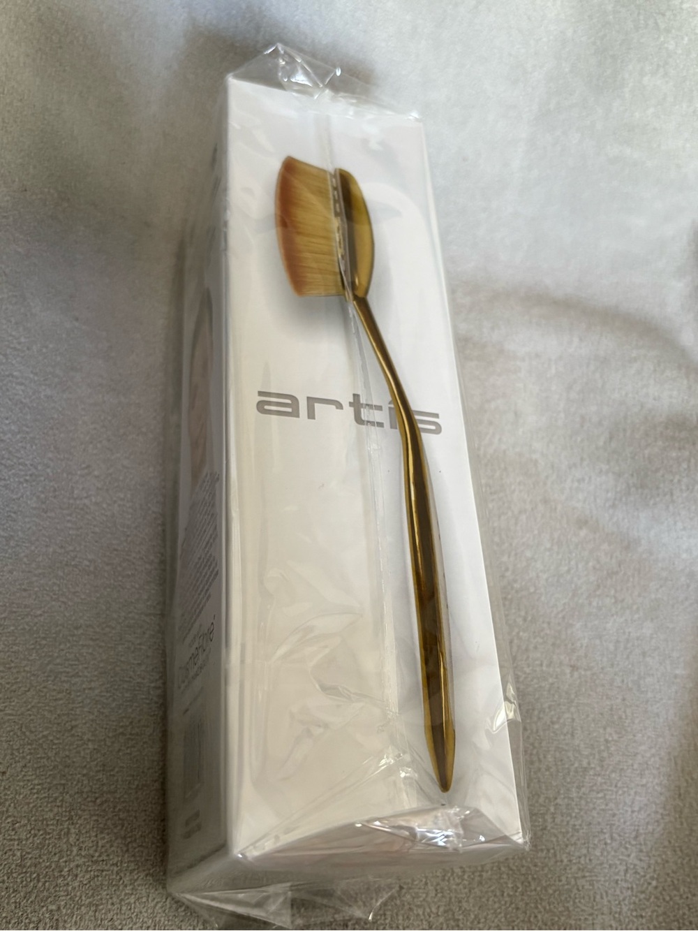 artis Oval 7 Willow Makeup Brush Brand New and Sealed!!
